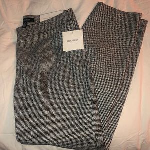 Mid-rise slim leg ankle pant